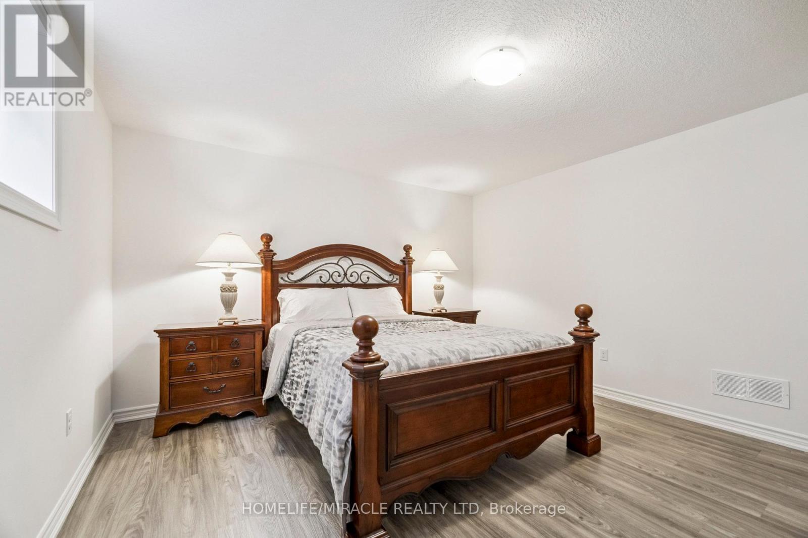 6 - 1430 Highbury Avenue N, London East (East D), Ontario  N5Y 6M4 - Photo 38 - X12342759