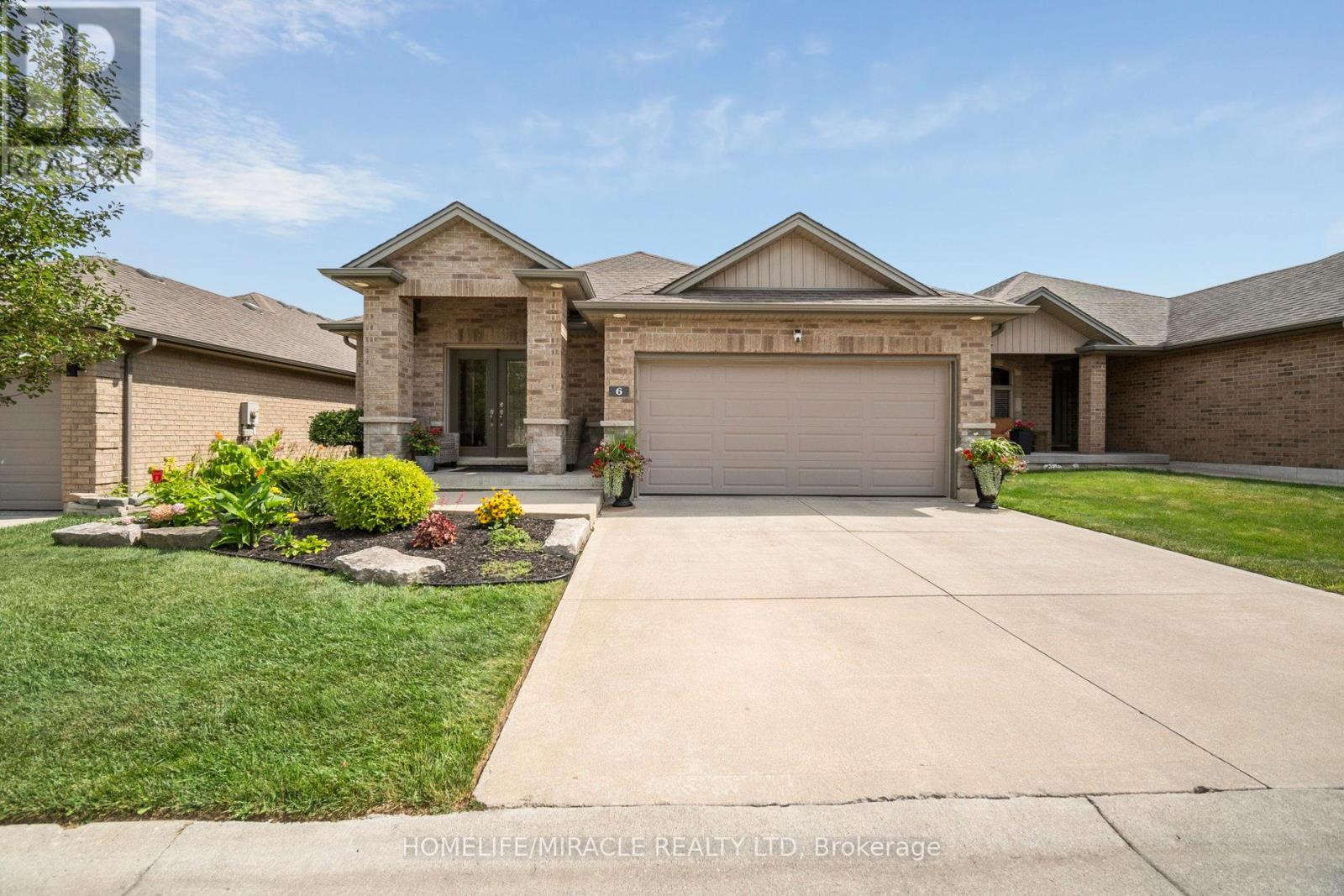 6 - 1430 Highbury Avenue N, London East (East D), Ontario  N5Y 6M4 - Photo 4 - X12342759