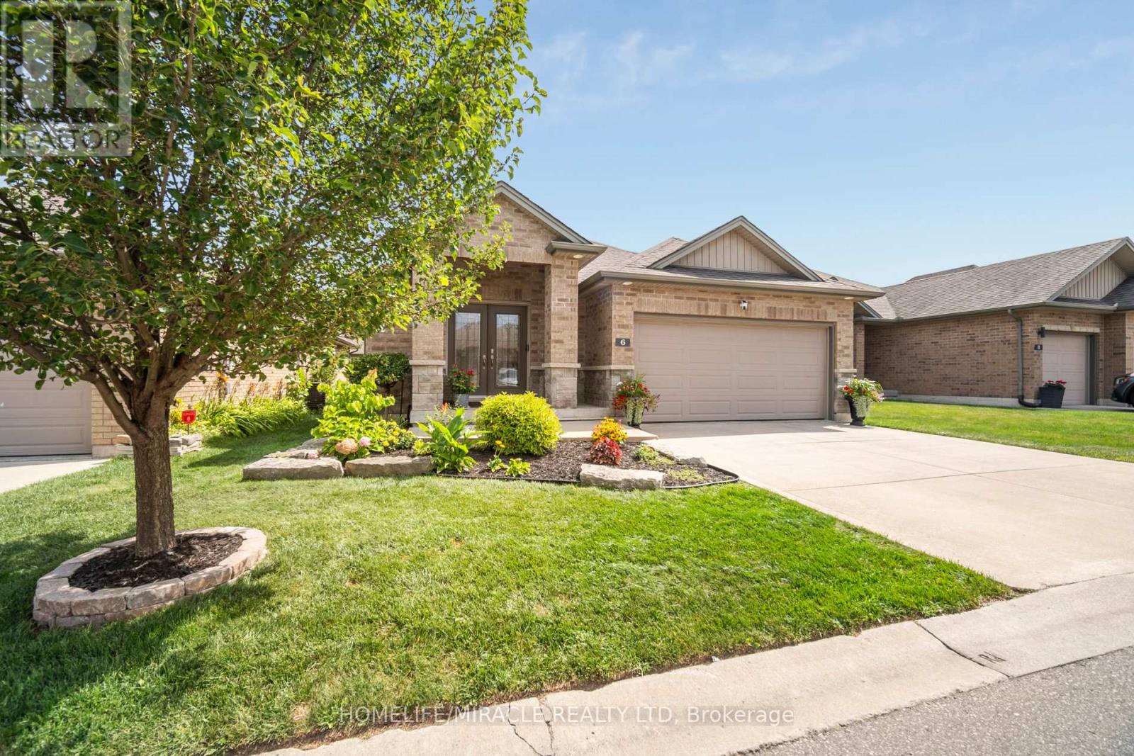 6 - 1430 Highbury Avenue N, London East (East D), Ontario  N5Y 6M4 - Photo 3 - X12342759