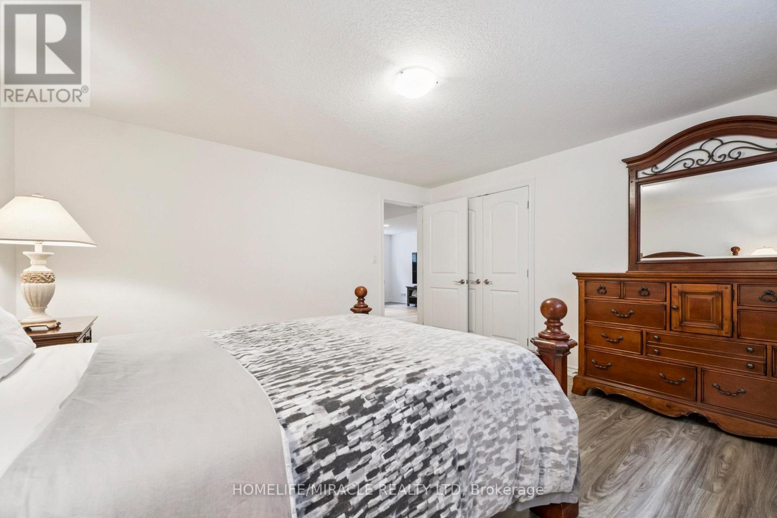 6 - 1430 Highbury Avenue N, London East (East D), Ontario  N5Y 6M4 - Photo 39 - X12342759