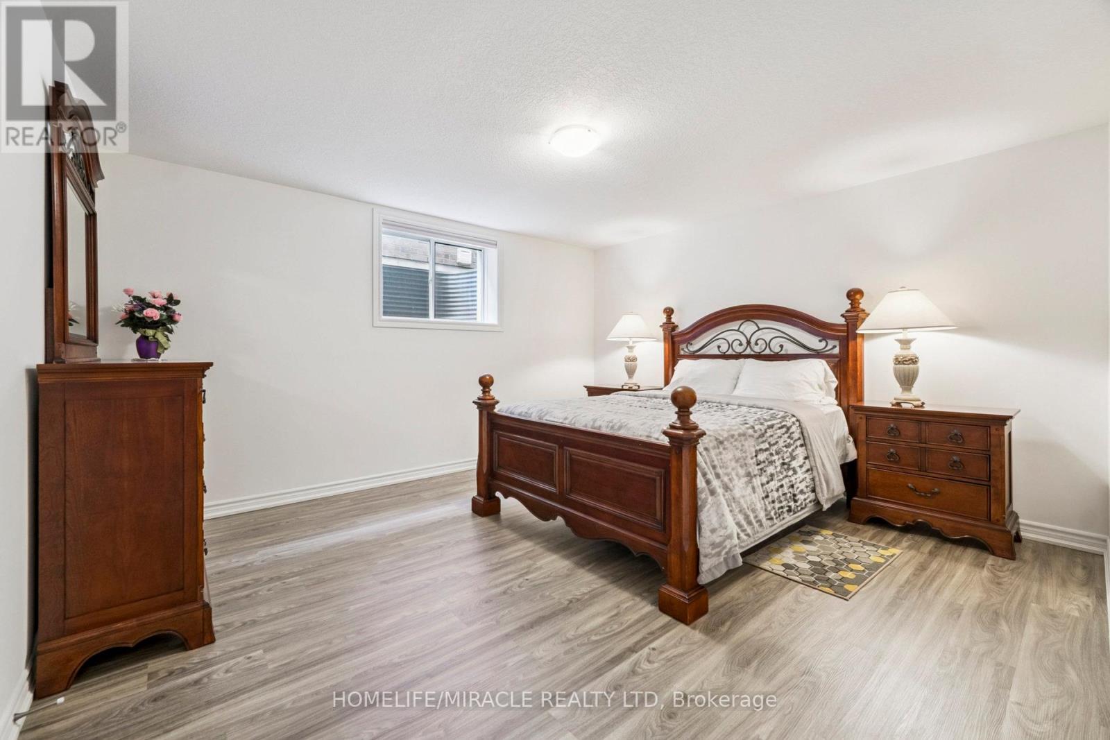 6 - 1430 Highbury Avenue N, London East (East D), Ontario  N5Y 6M4 - Photo 37 - X12342759