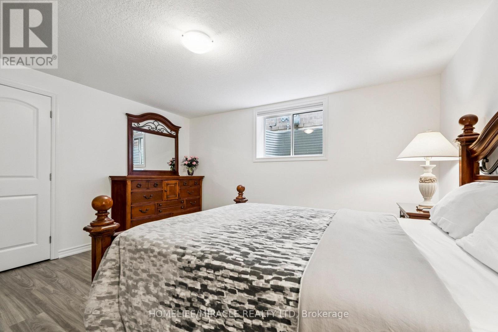 6 - 1430 Highbury Avenue N, London East (East D), Ontario  N5Y 6M4 - Photo 40 - X12342759