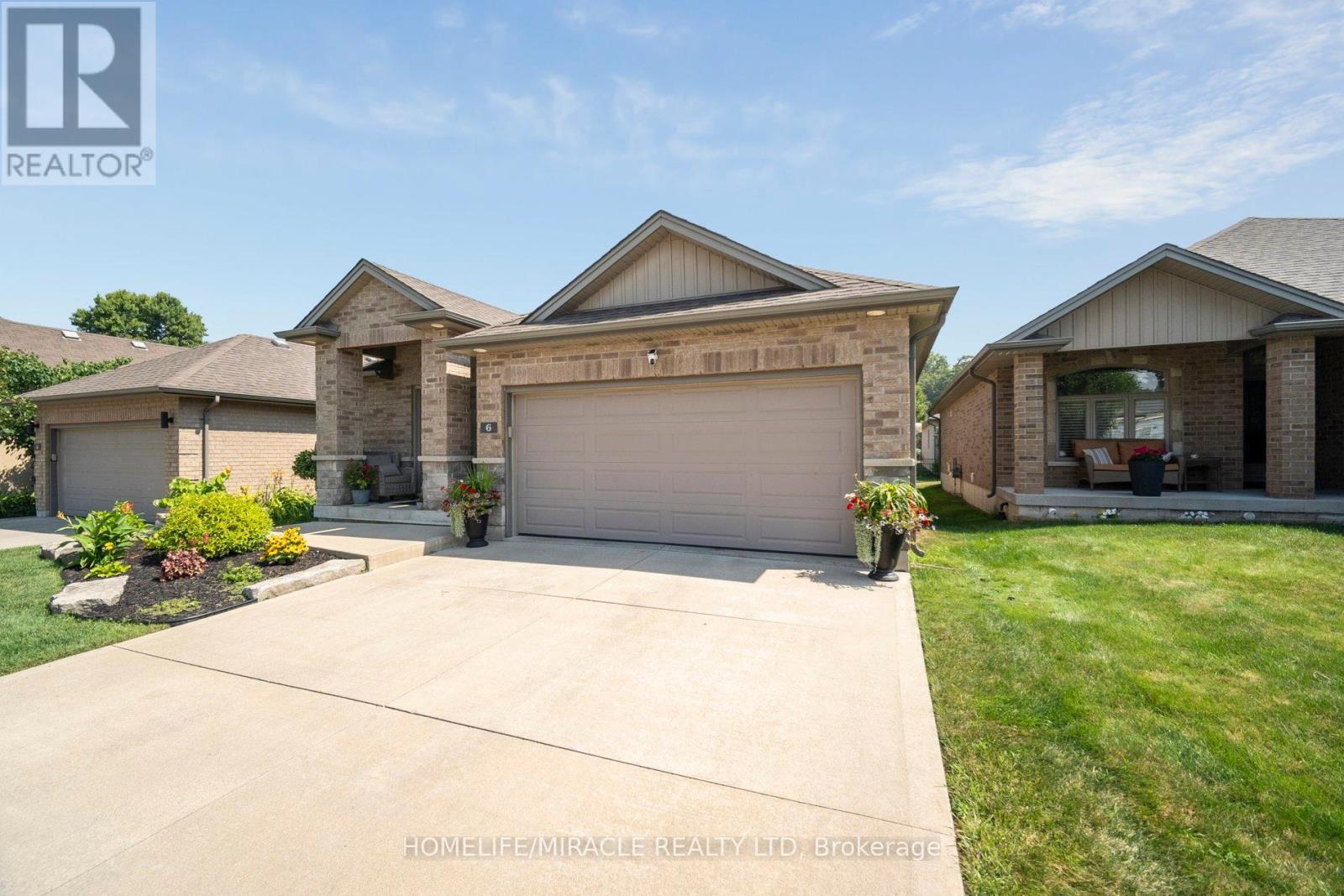 6 - 1430 Highbury Avenue N, London East (East D), Ontario  N5Y 6M4 - Photo 5 - X12342759