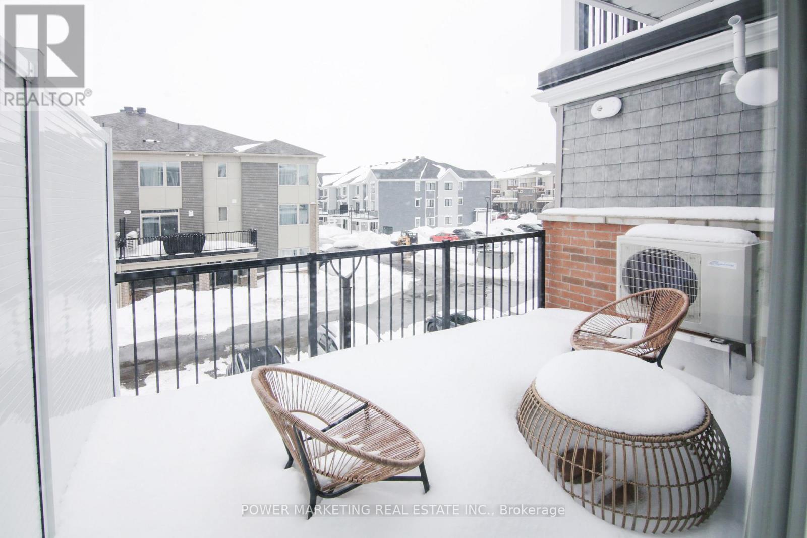 43 Zoisite Private, Ottawa, Ontario  K2J 7B4 - Photo 4 - X12349470