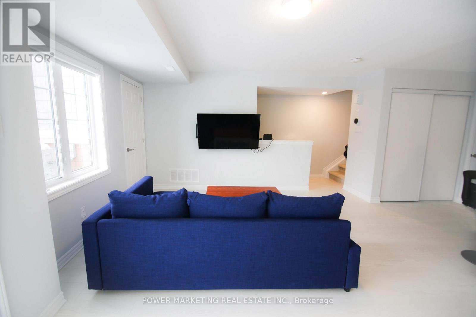 43 Zoisite Private, Ottawa, Ontario  K2J 7B4 - Photo 5 - X12349470