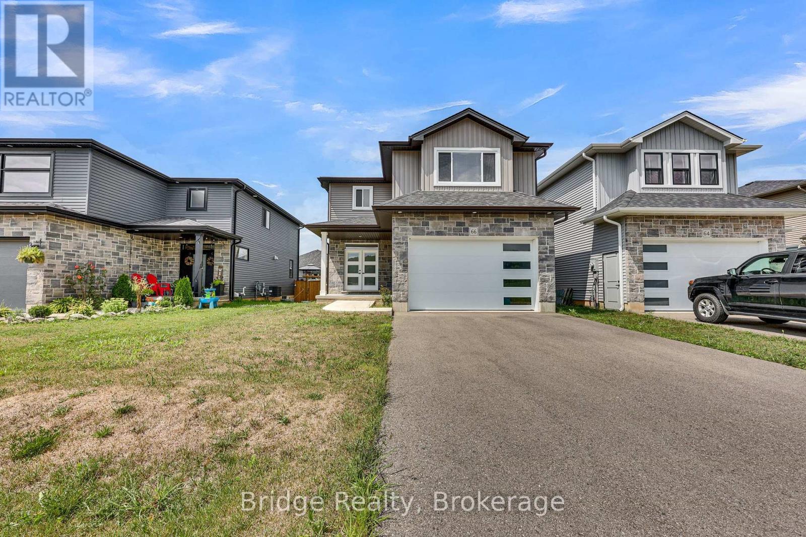 66 Cash Crescent, Ingersoll, Ontario  N5C 0E2 - Photo 3 - X12345493