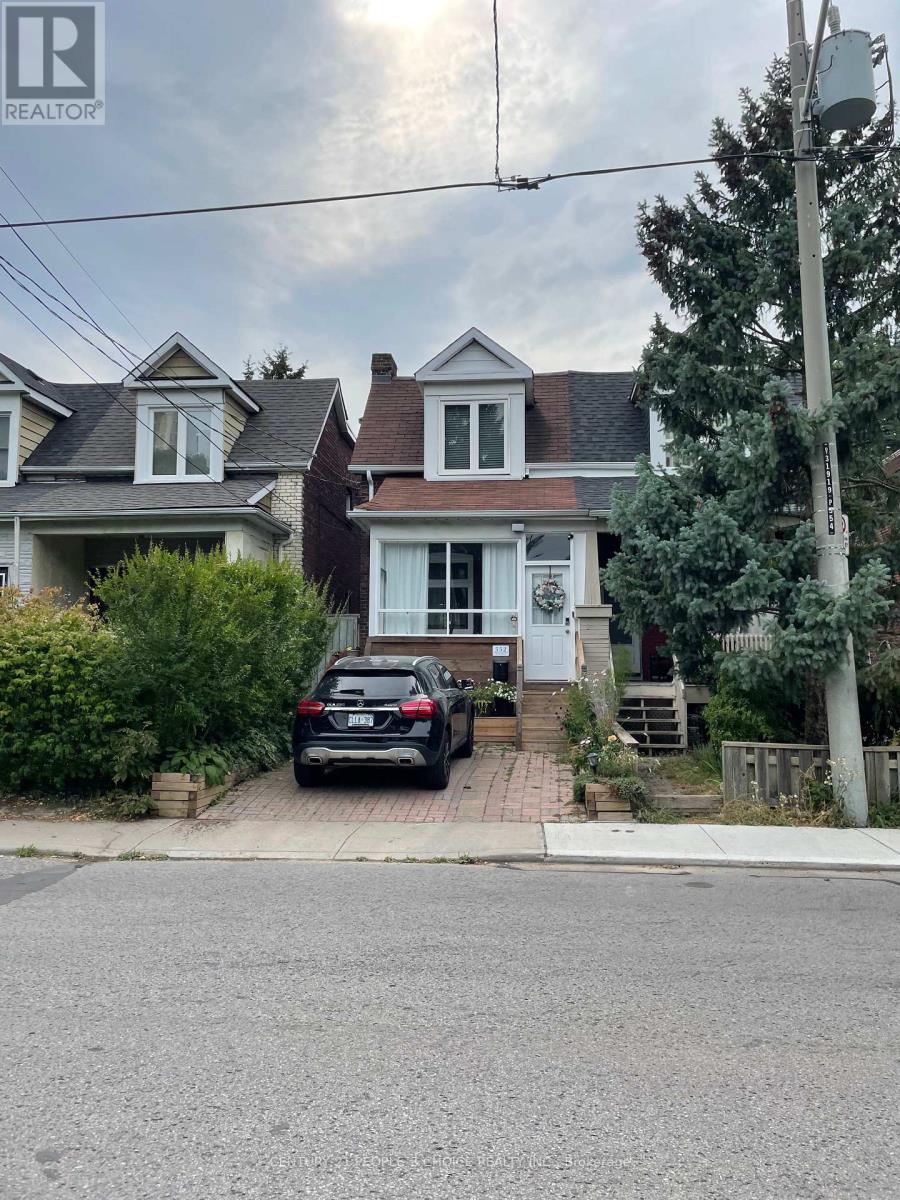 Property at 552 MAIN STREET image 1