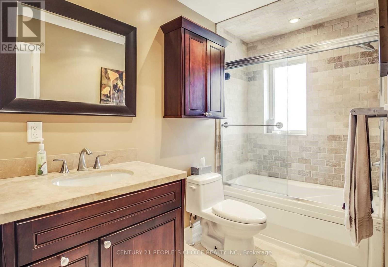 552 Main Street, Toronto, Ontario  M4C 4Y4 - Photo 8 - E12349468