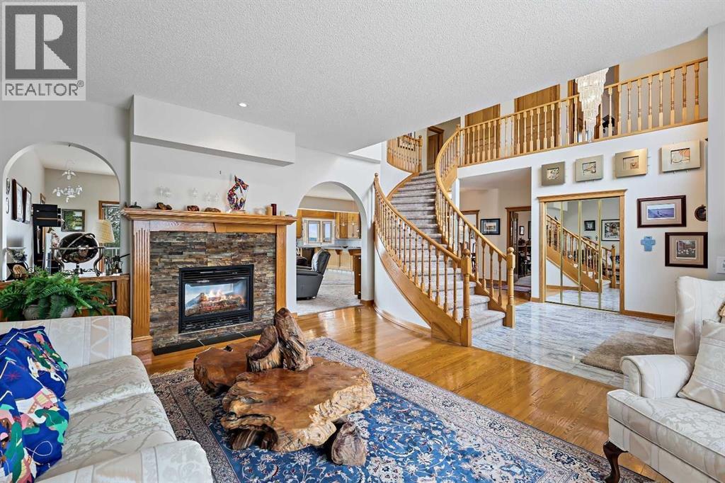 Property at 43 Schiller Crescent NW image 4