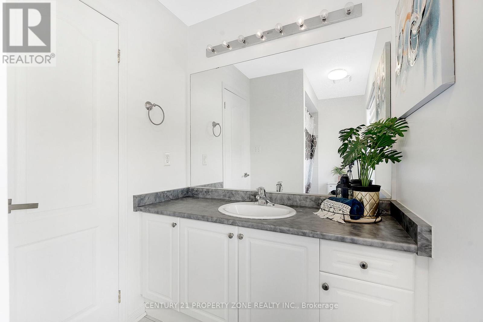 2 Oranmore Crescent, Brampton (Credit Valley), Ontario  L6X 0J9 - Photo 22 - W12345786