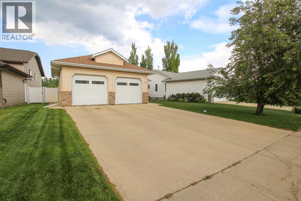 Property at 78 Kingston Drive image 2