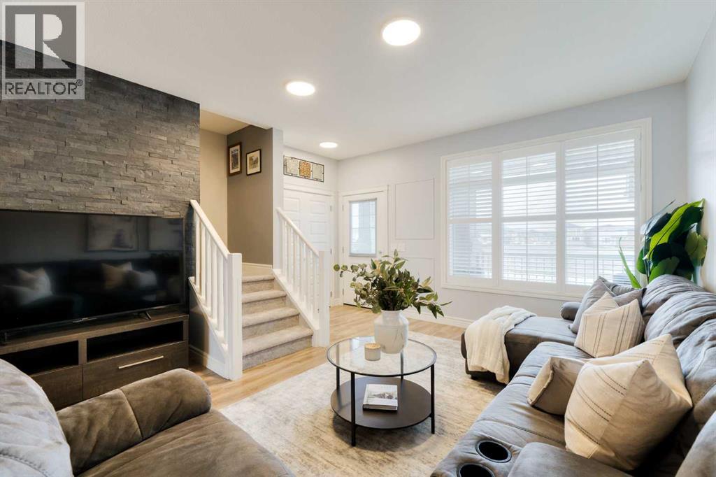 Property at 129 Heartland Street image 4