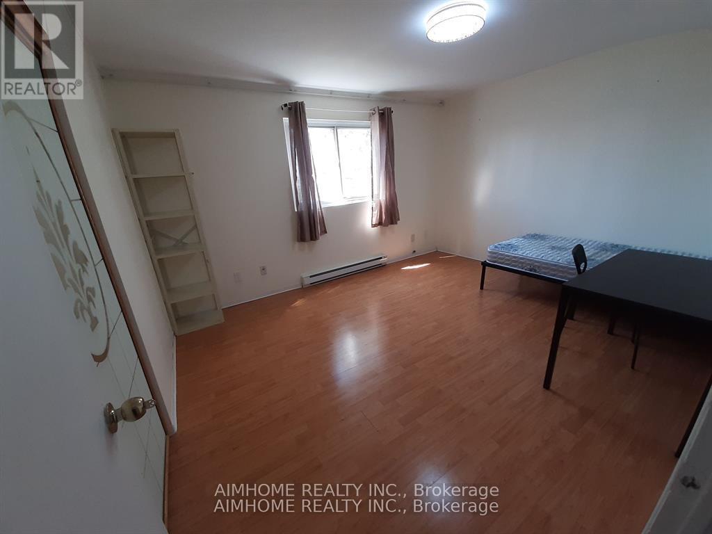 Room4 - 26 Courville Coachway, Toronto, Ontario  M2J 3V5 - Photo 4 - C12349485
