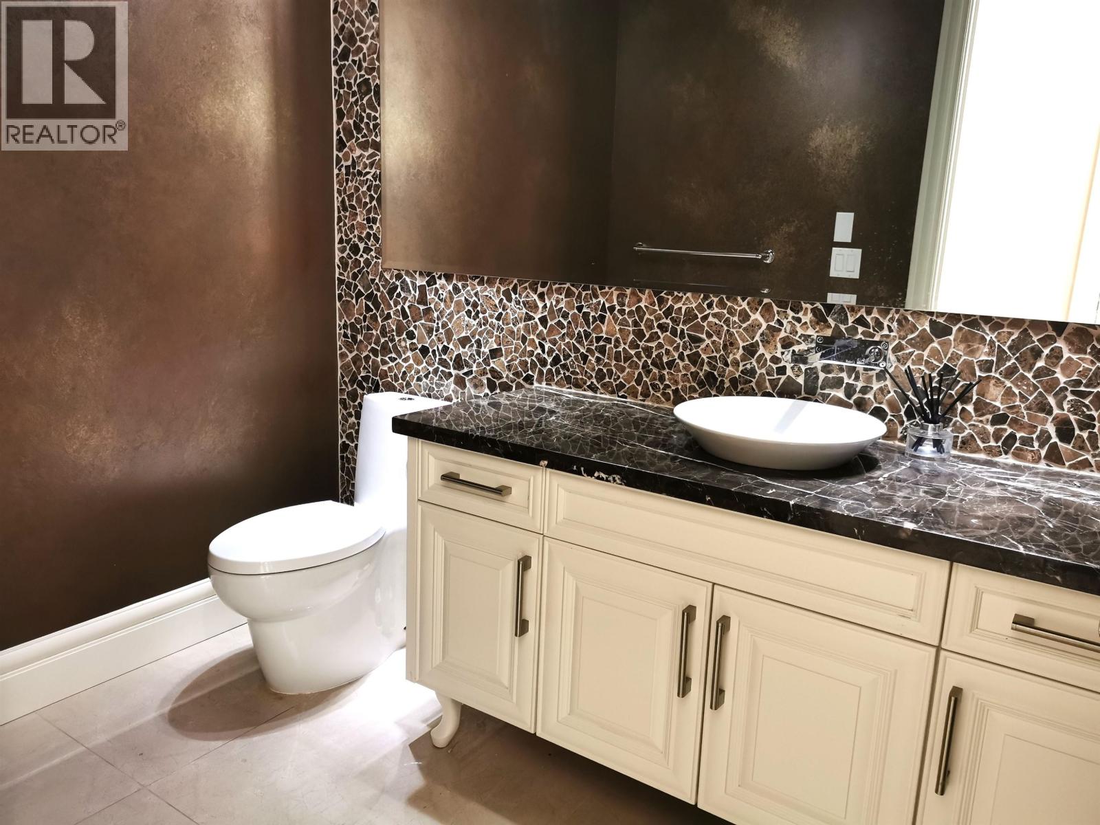 Listing Picture 15 of 17 : 4488 COLDFALL ROAD, Richmond / 烈治文 - 魯藝地產 Yvonne Lu Group - MLS Medallion Club Member