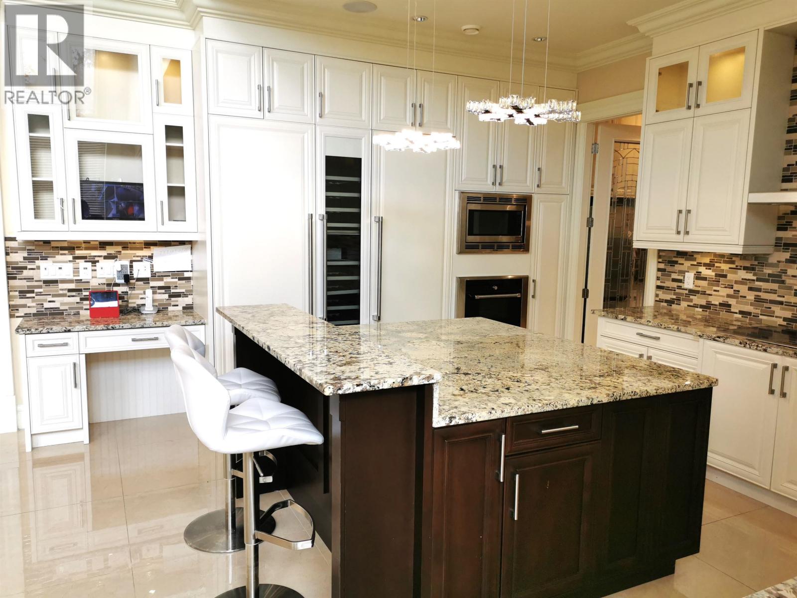 Listing Picture 8 of 17 : 4488 COLDFALL ROAD, Richmond / 烈治文 - 魯藝地產 Yvonne Lu Group - MLS Medallion Club Member