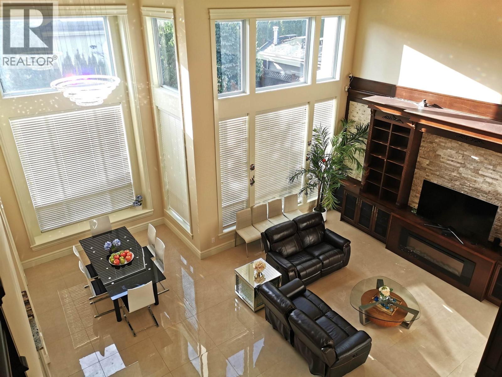 Listing Picture 10 of 17 : 4488 COLDFALL ROAD, Richmond / 烈治文 - 魯藝地產 Yvonne Lu Group - MLS Medallion Club Member