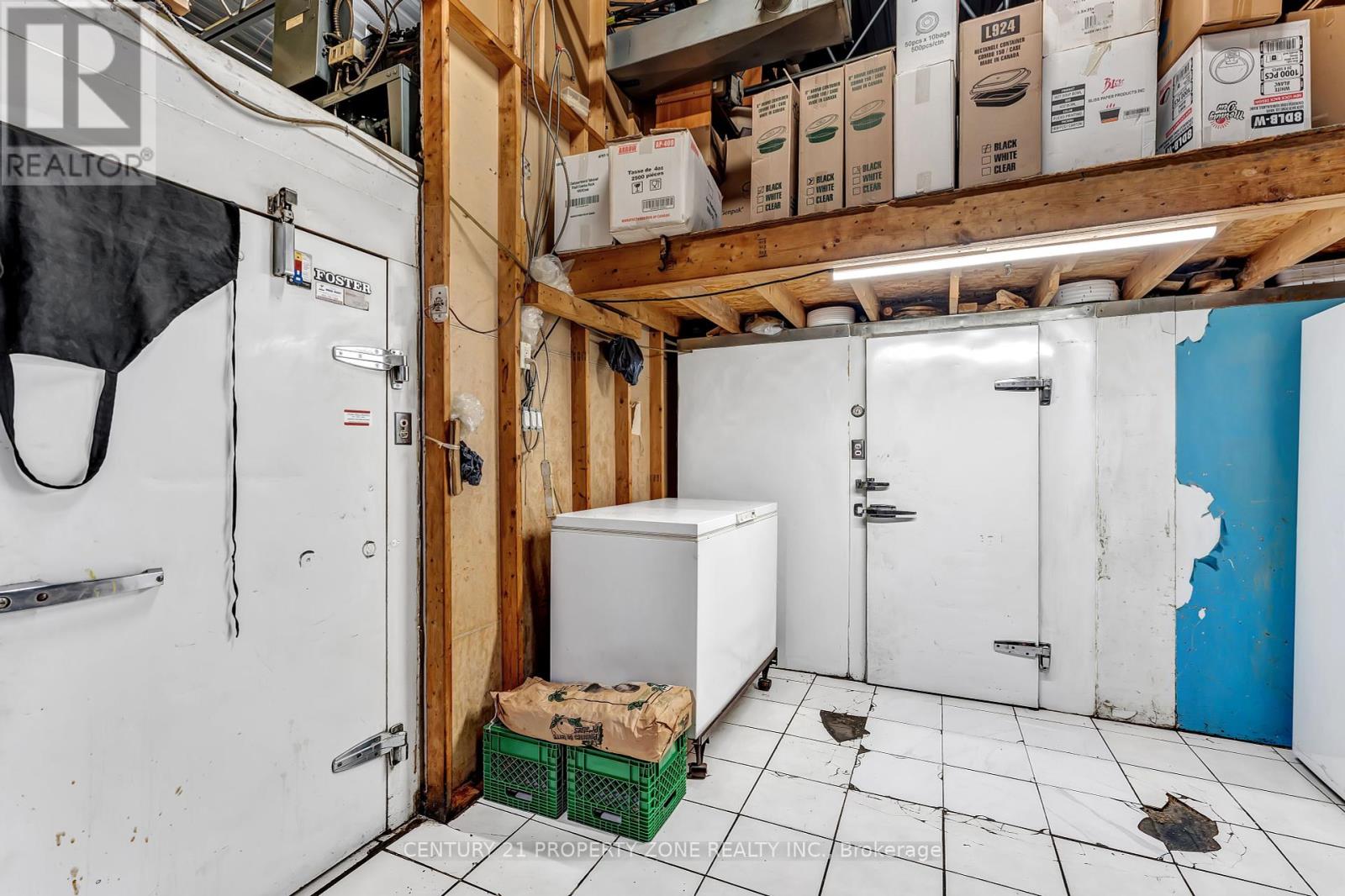 25 & 26 - 470 Chrysler Drive, Brampton (Bramalea North Industrial), Ontario  L6S 0C1 - Photo 18 - W12349489