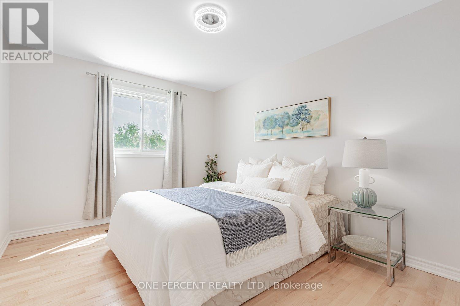 37 Lansbury Court, Vaughan, Ontario  L4J 5K1 - Photo 24 - N12349507