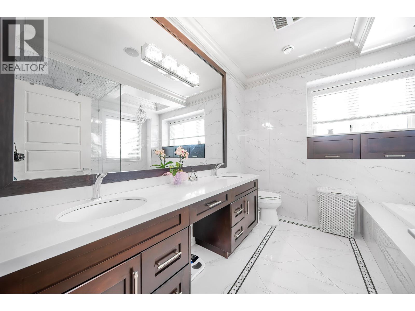 8580 Bairdmore Crescent, Richmond, British Columbia  V7C 1M7 - Photo 28 - R3035998