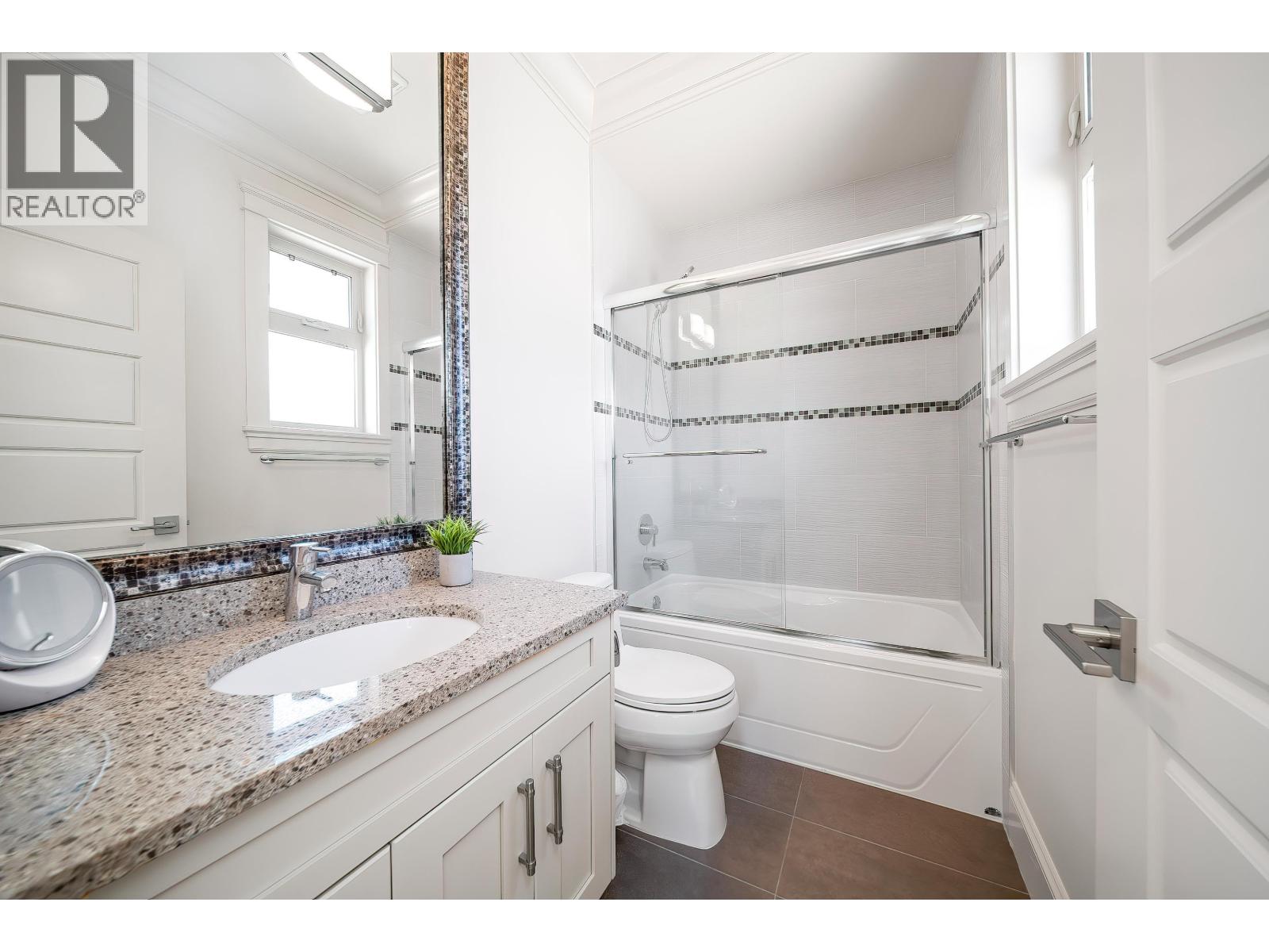 8580 Bairdmore Crescent, Richmond, British Columbia  V7C 1M7 - Photo 33 - R3035998