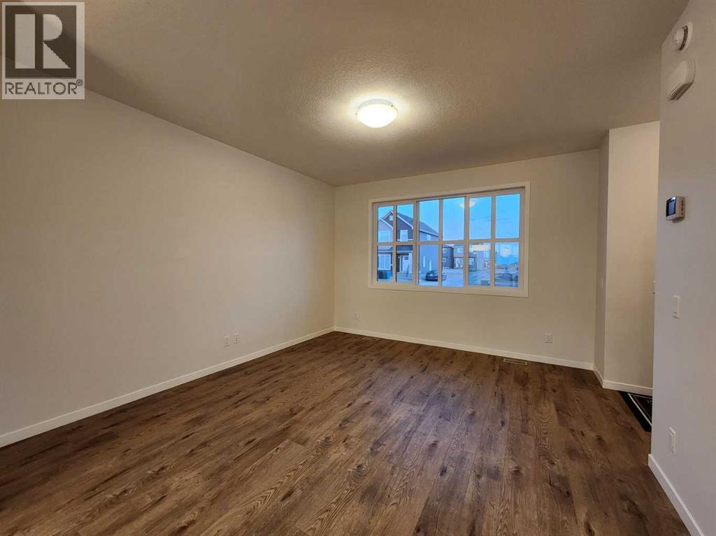 Property at 455 Lucas Boulevard NW image 2