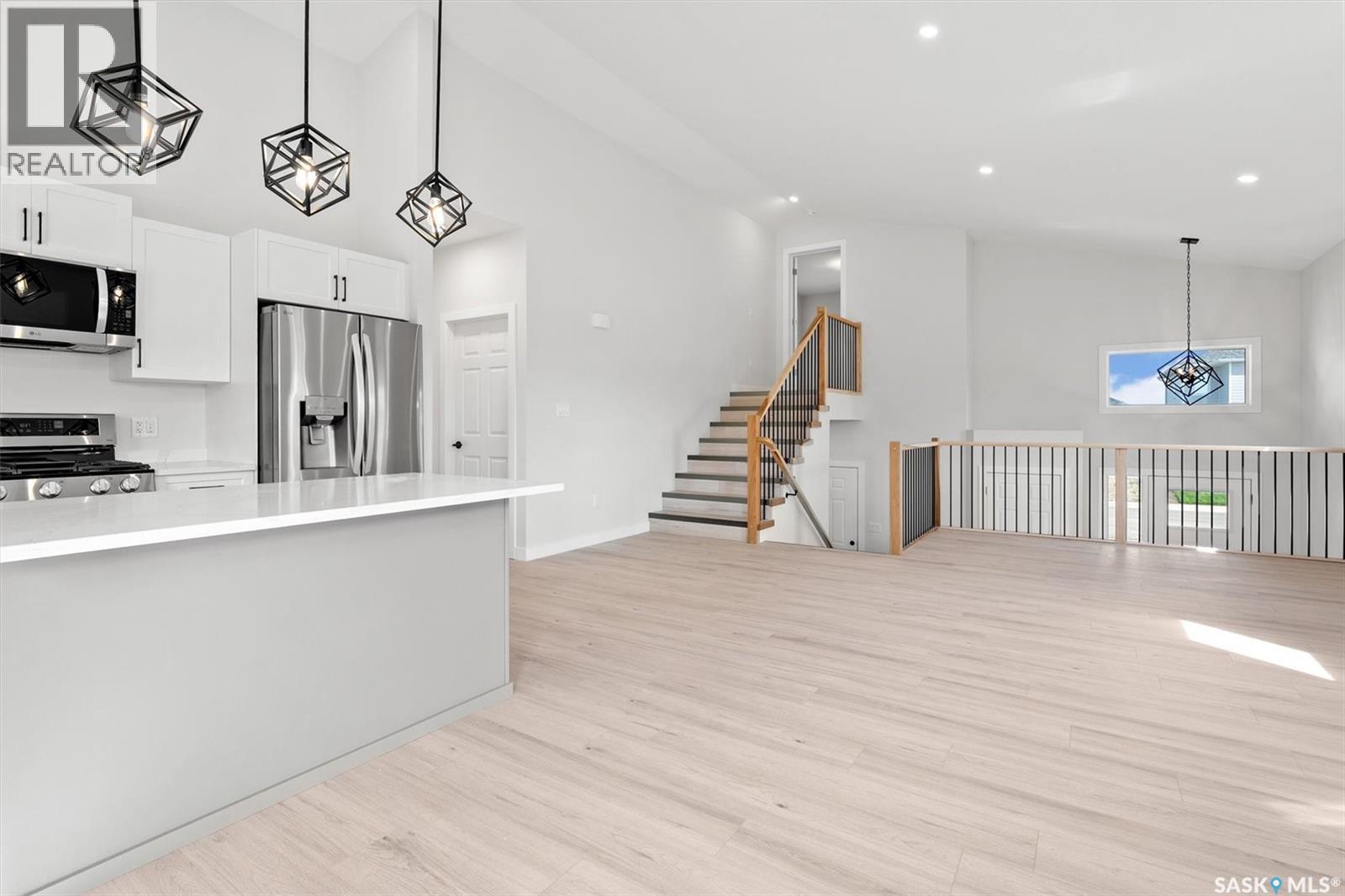 206 Flynn Bend, Saskatoon, Saskatchewan  S7V 1R9 - Photo 3 - SK015878