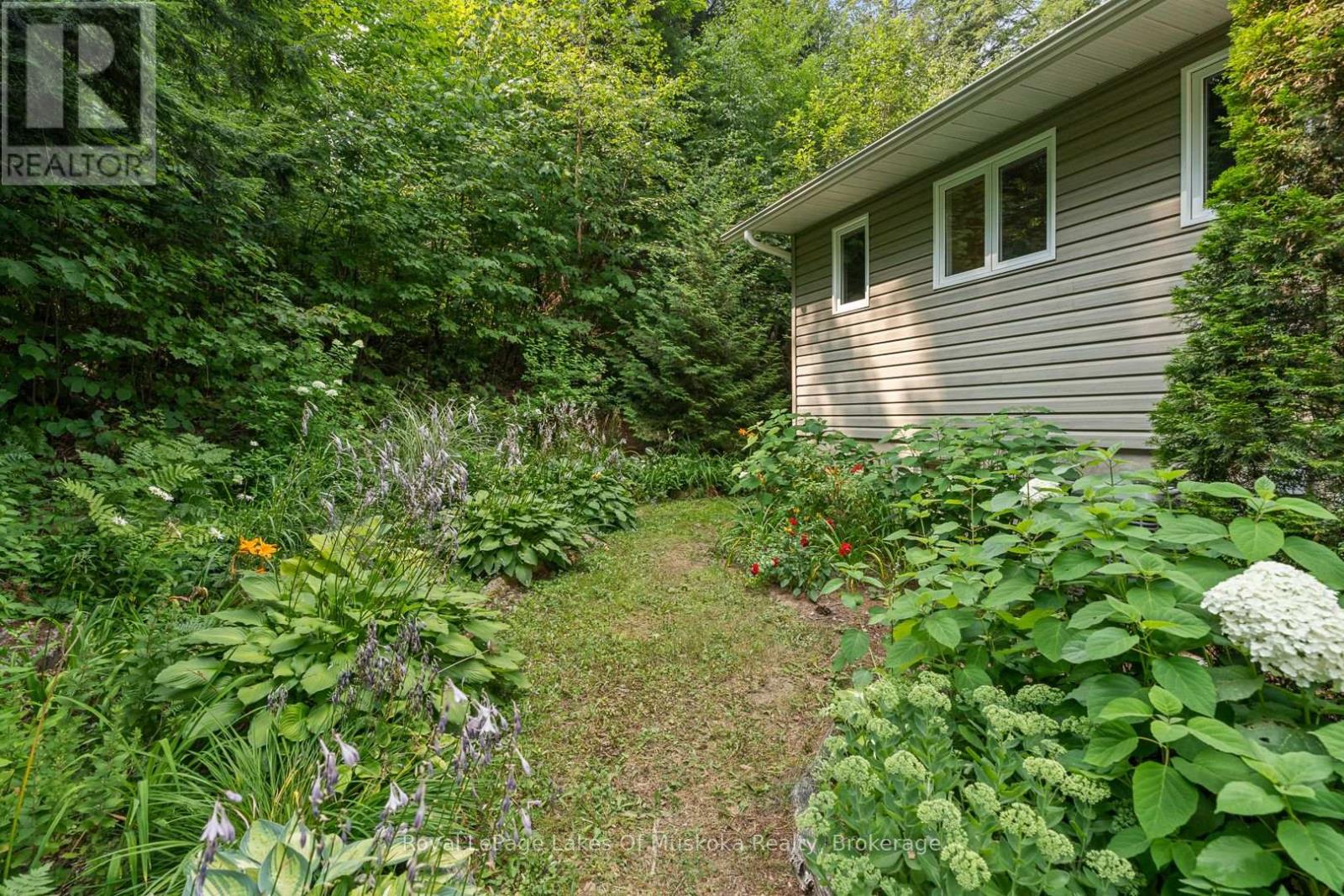 1484 Shangrila Road, Algonquin Highlands, Ontario  K0M 1J2 - Photo 42 - X12349543