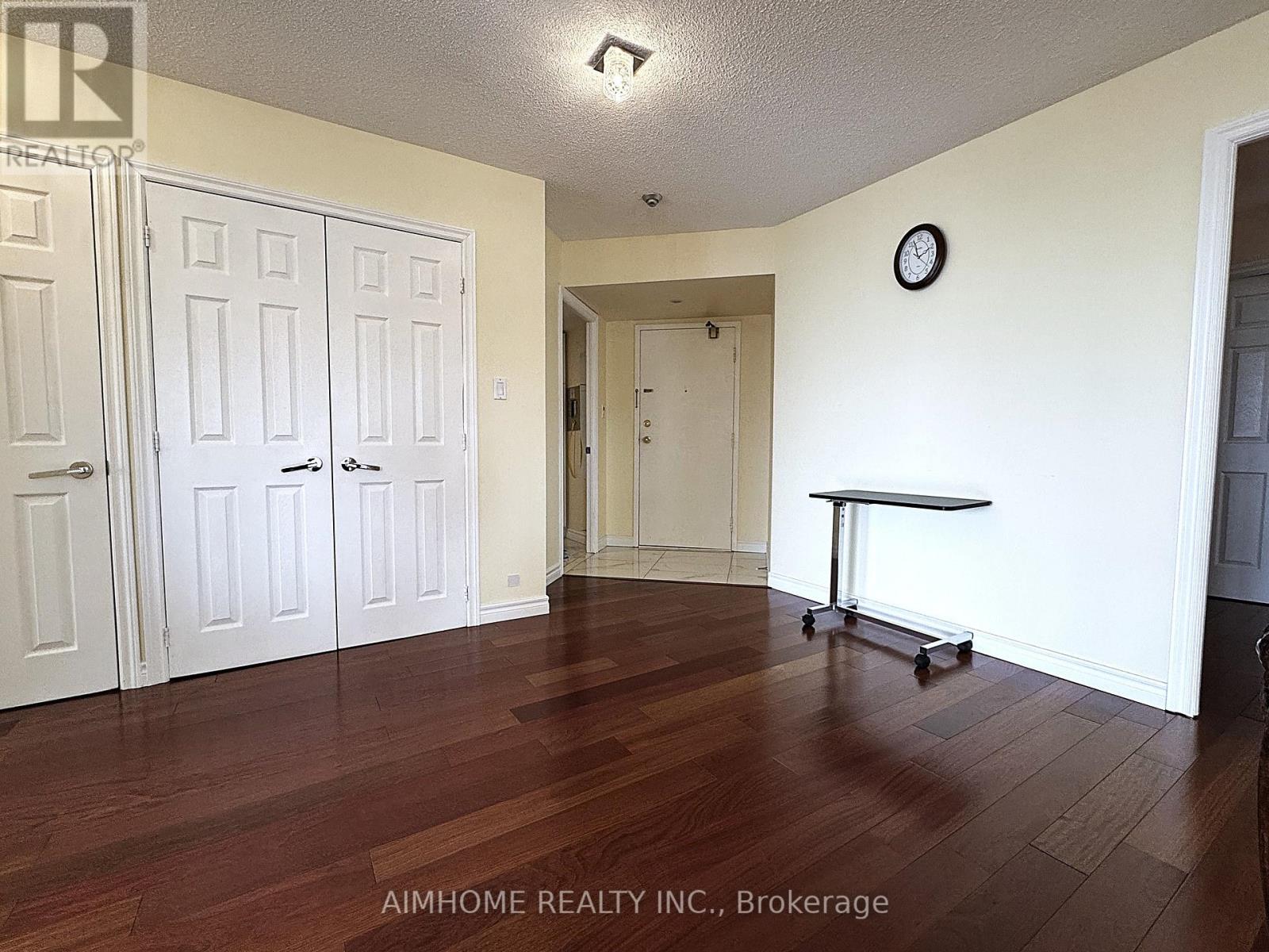 404 - 175 Bamburgh Circle, Toronto, Ontario  M1W 3X8 - Photo 3 - E12349535
