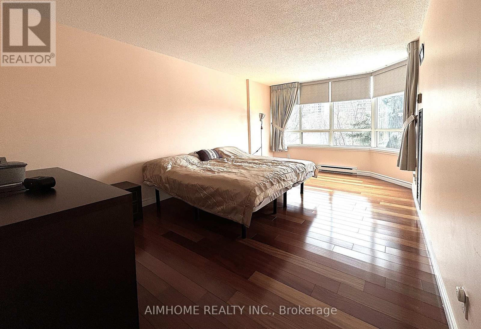 404 - 175 Bamburgh Circle, Toronto, Ontario  M1W 3X8 - Photo 11 - E12349535