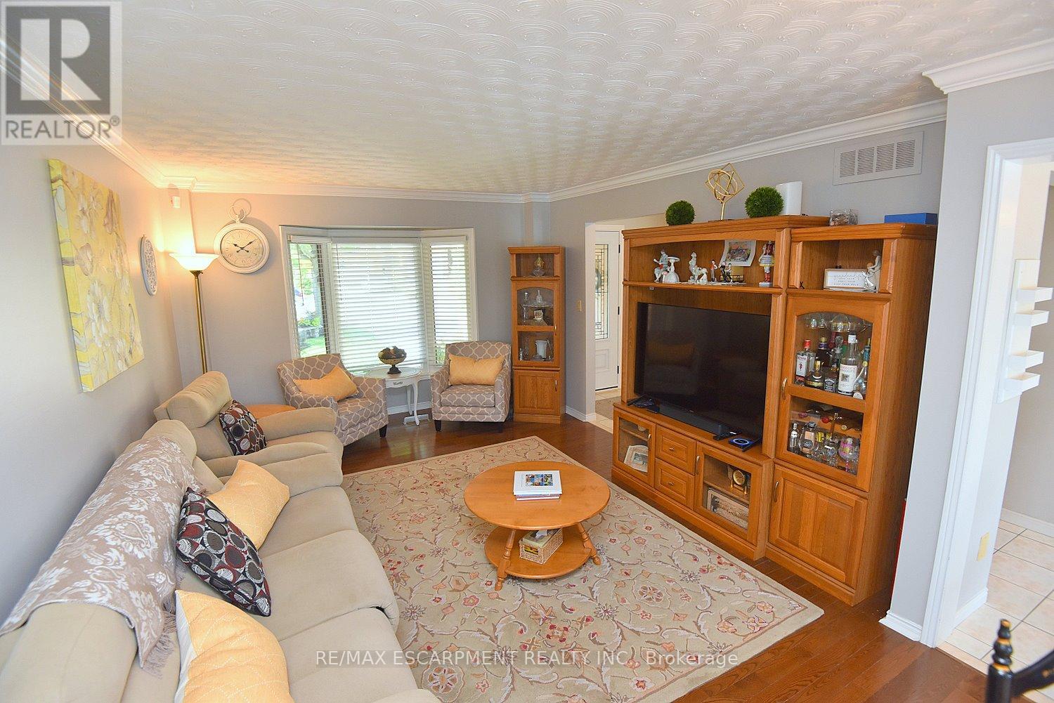 11 Jacqueline Boulevard, Hamilton, Ontario  L9B 2R1 - Photo 10 - X12349534