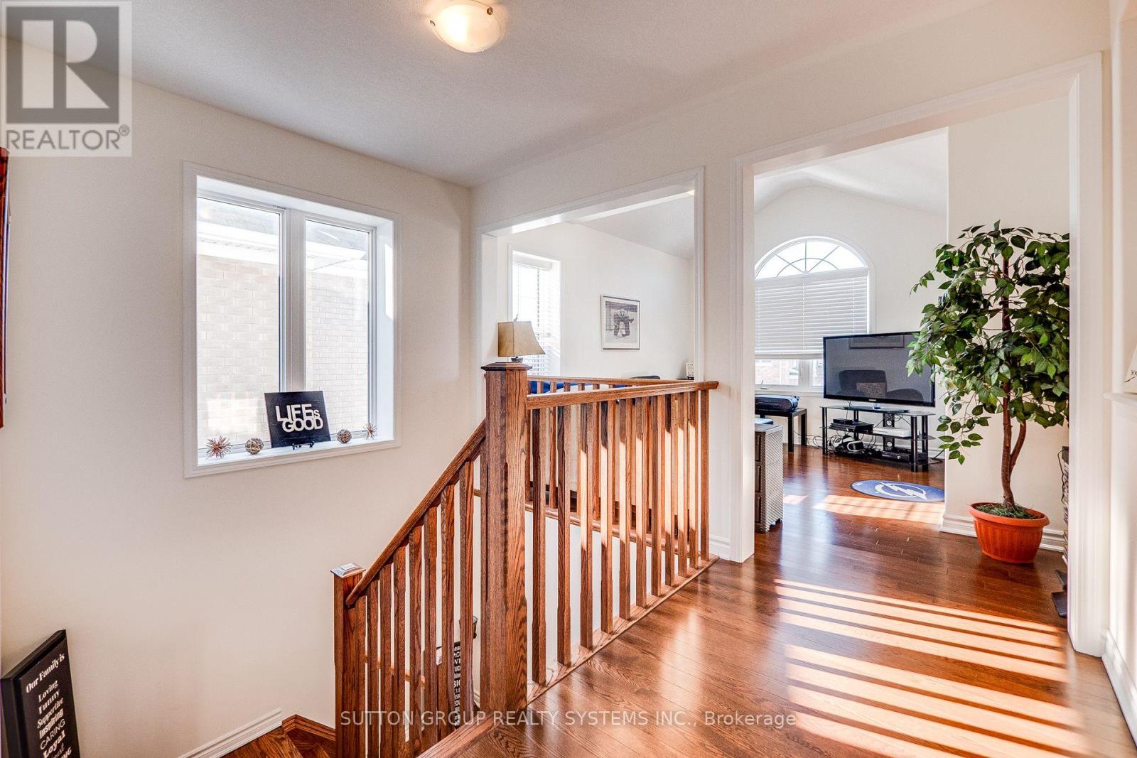 63 Wannamaker Crescent, Cambridge, Ontario  N3E 0C5 - Photo 22 - X12349538