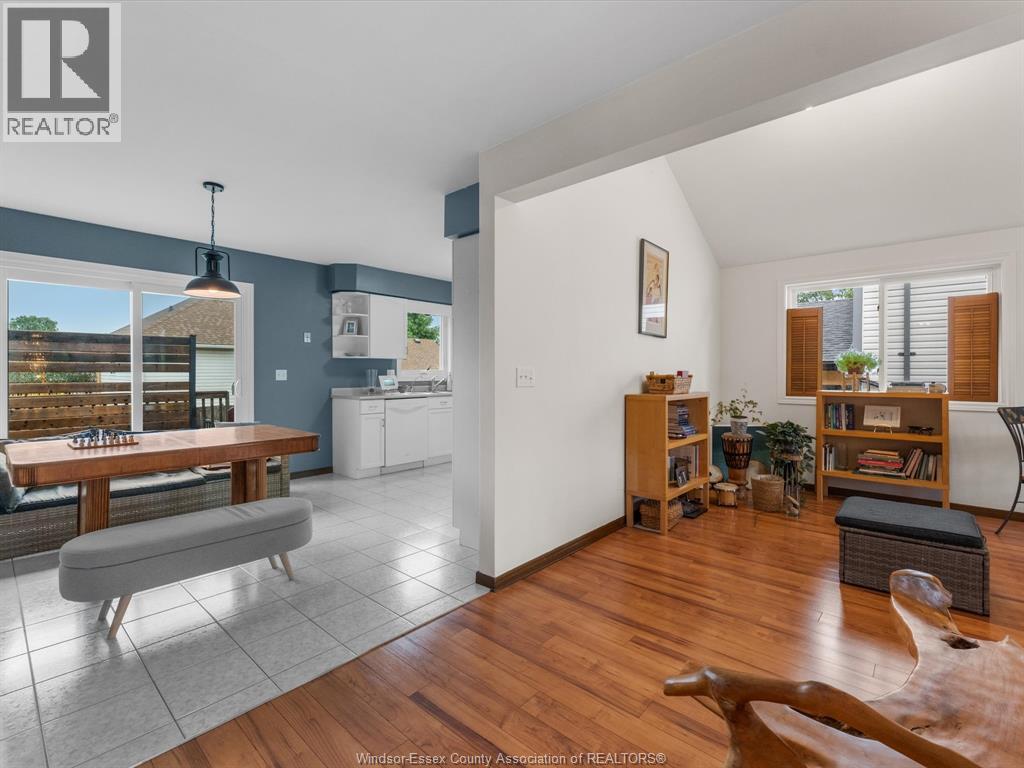 Property at 108 Duck Creek BOULEVARD image 2