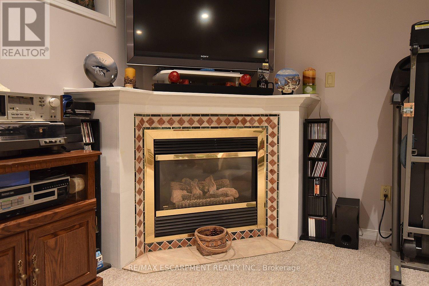 11 Jacqueline Boulevard, Hamilton, Ontario  L9B 2R1 - Photo 37 - X12349534