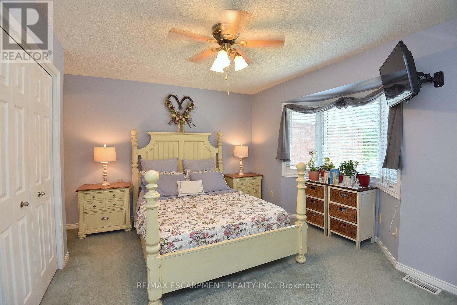 11 Jacqueline Boulevard, Hamilton, Ontario  L9B 2R1 - Photo 25 - X12349534