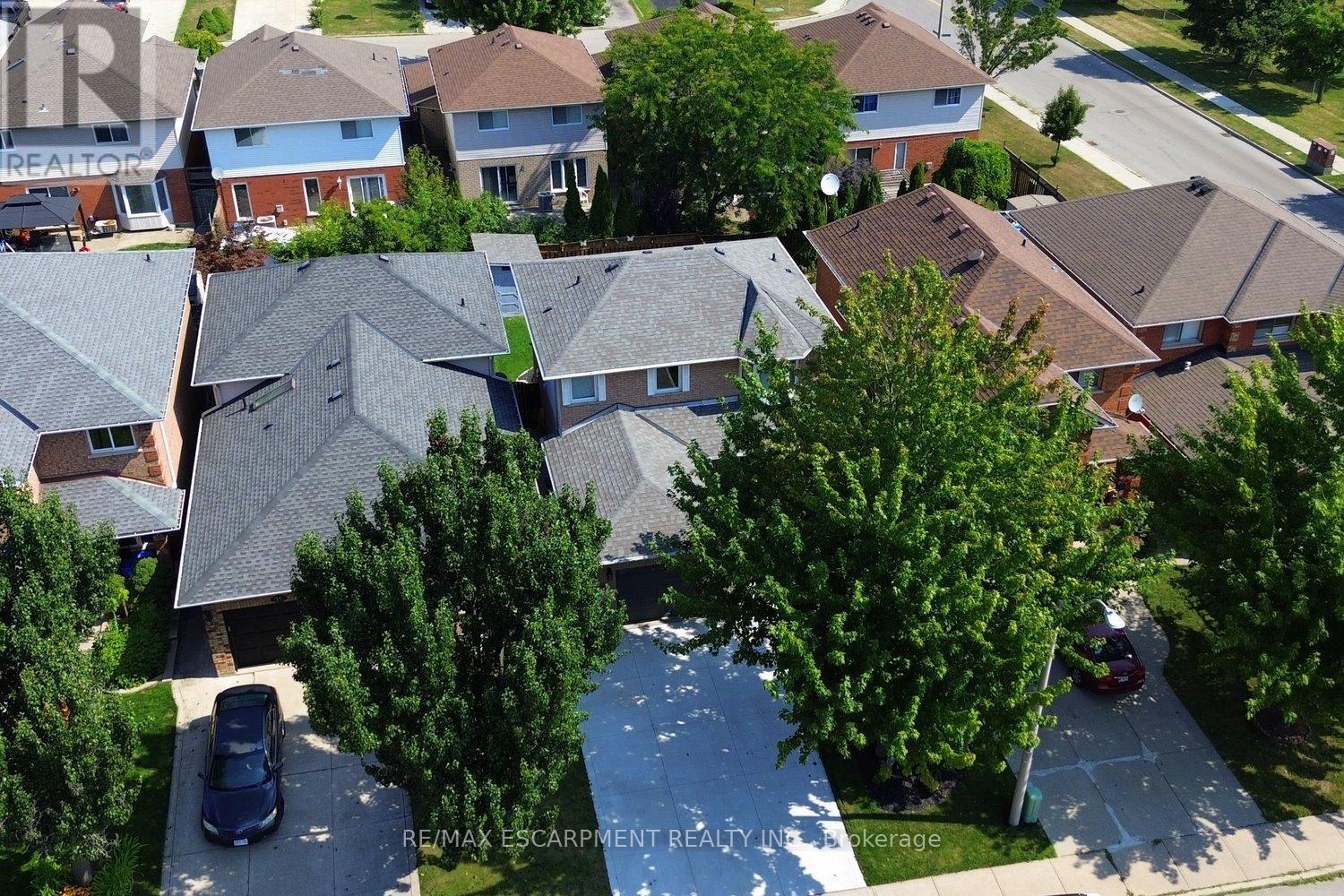11 Jacqueline Boulevard, Hamilton, Ontario  L9B 2R1 - Photo 49 - X12349534