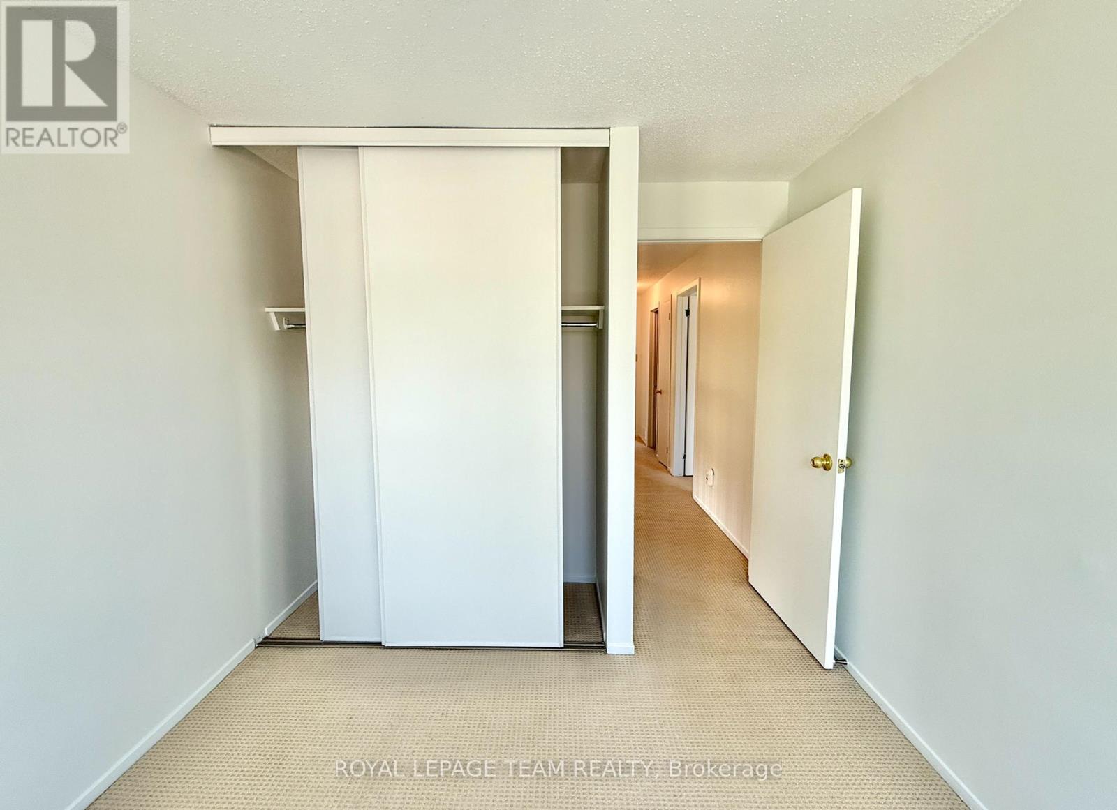 A - 14 Castlebrook Lane, Ottawa, Ontario K2G 5G4 - Photo 17 - X12349565