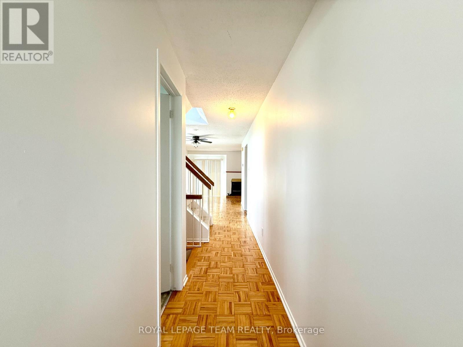 A - 14 Castlebrook Lane, Ottawa, Ontario K2G 5G4 - Photo 5 - X12349565