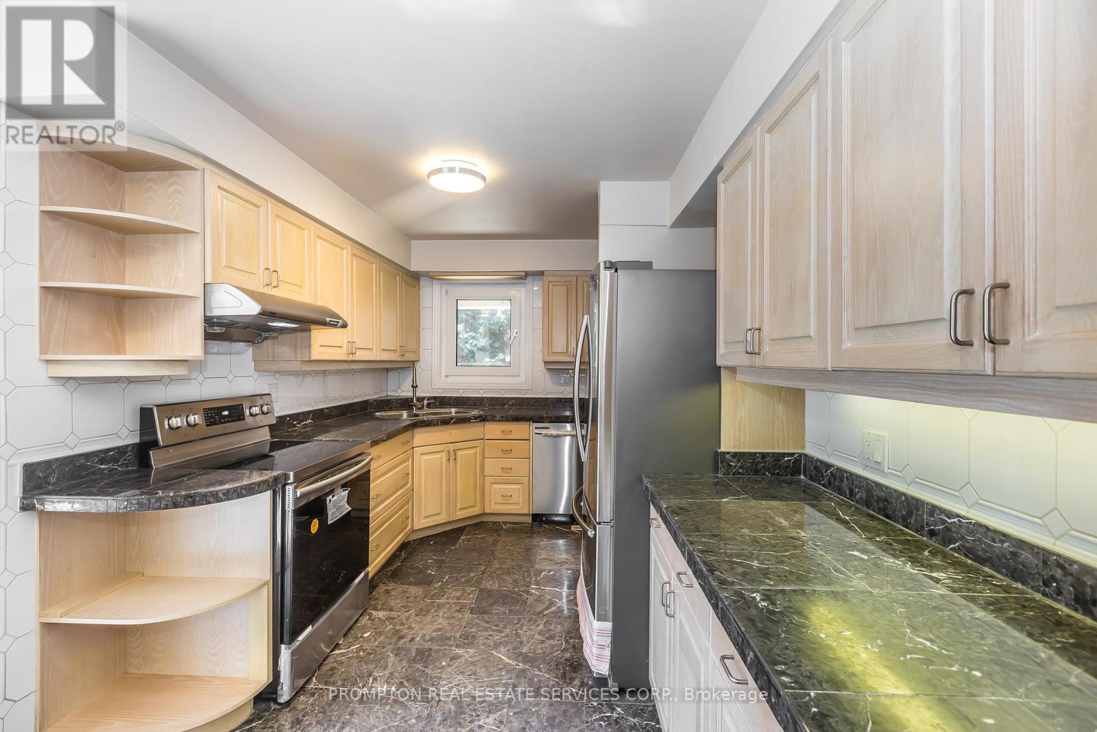 4 Sagewood Drive, Toronto, Ontario  M3B 1T4 - Photo 10 - C12349544