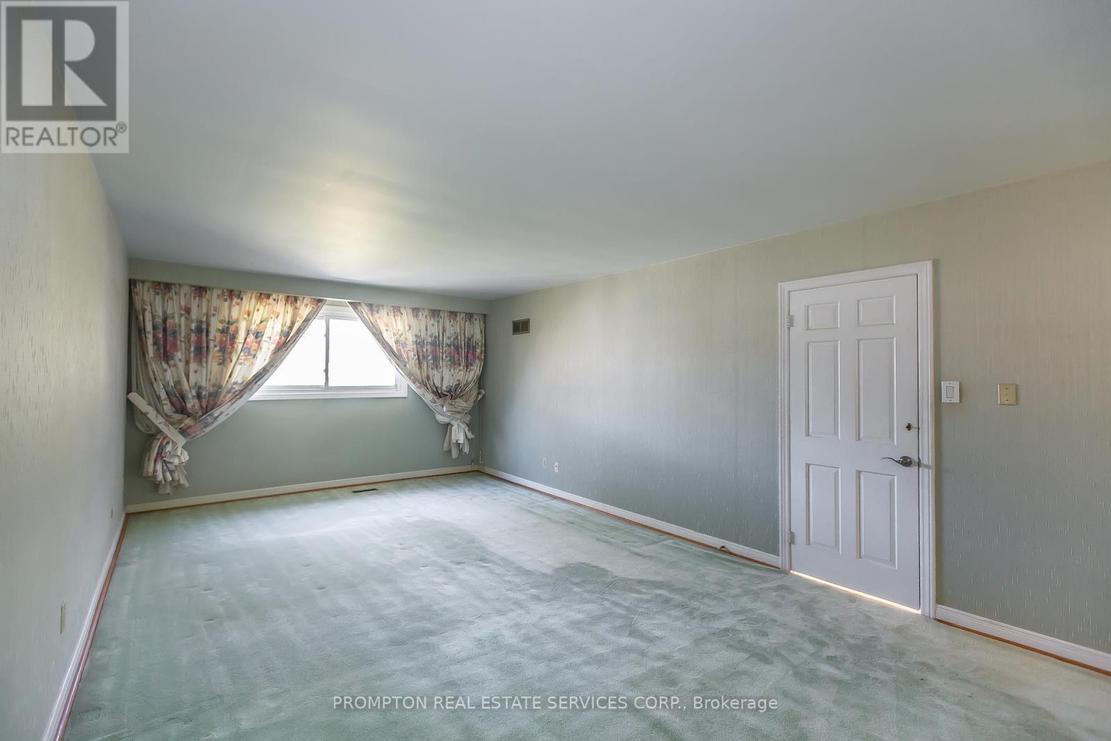 4 Sagewood Drive, Toronto, Ontario  M3B 1T4 - Photo 16 - C12349544