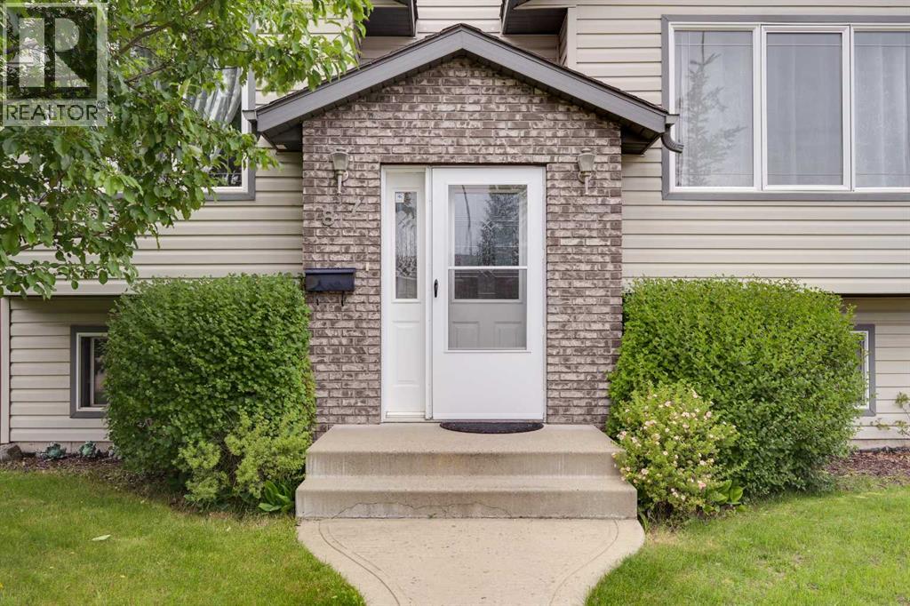 Property at 87 Lampard Crescent image 2