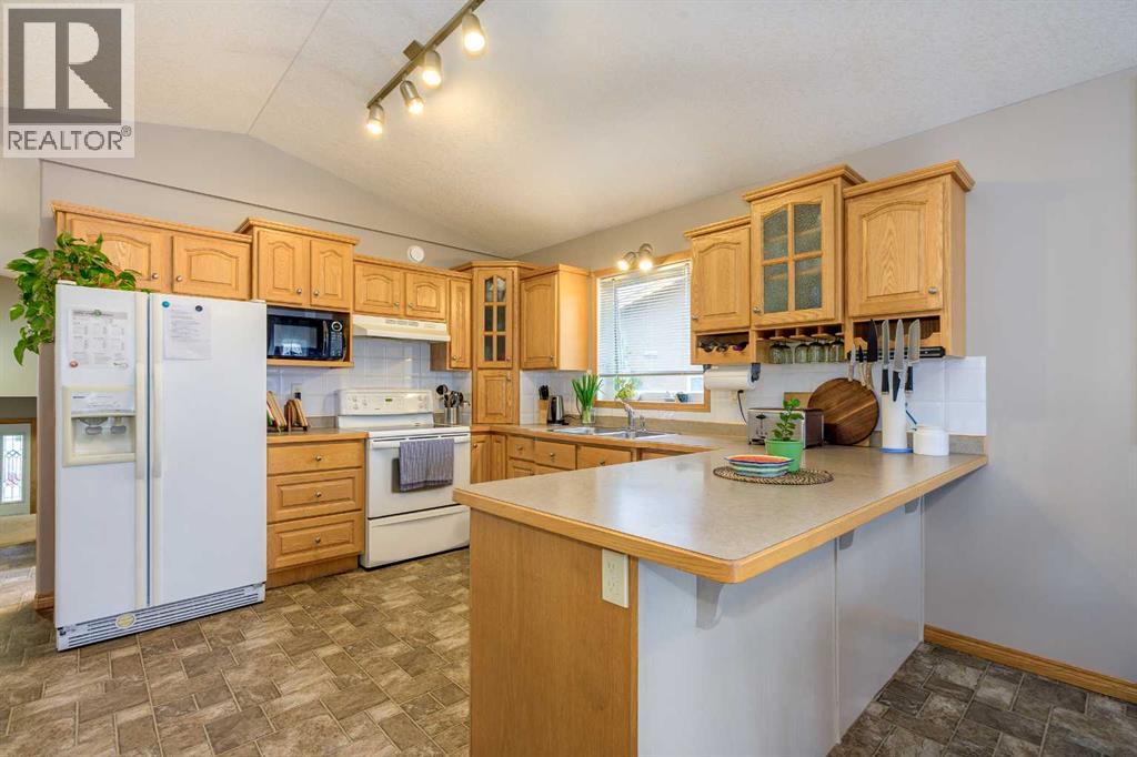 Property at 87 Lampard Crescent image 5