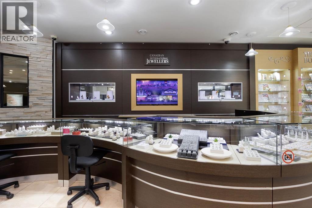 9810 Main Street, Fort Mcmurray, Alberta  T9H 1T8 - Photo 8 - A2249493