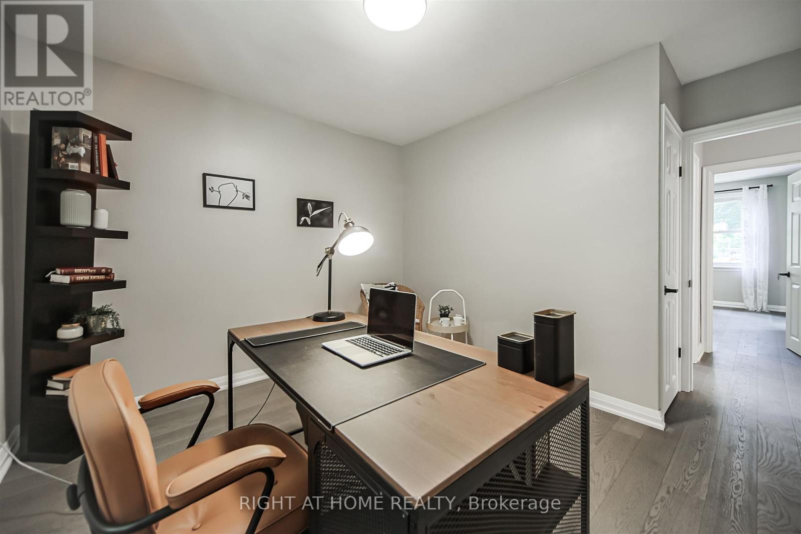 388 Lark Avenue, Burlington, Ontario  L7T 2T2 - Photo 26 - W12349583