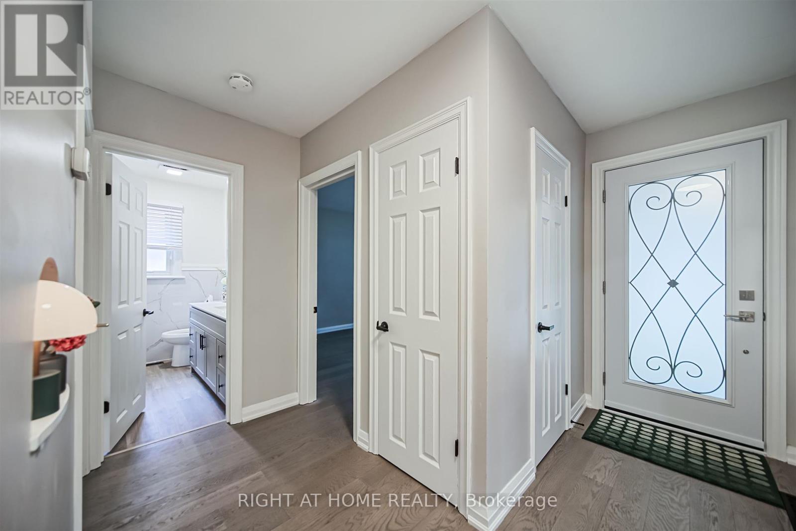 388 Lark Avenue, Burlington, Ontario  L7T 2T2 - Photo 6 - W12349583