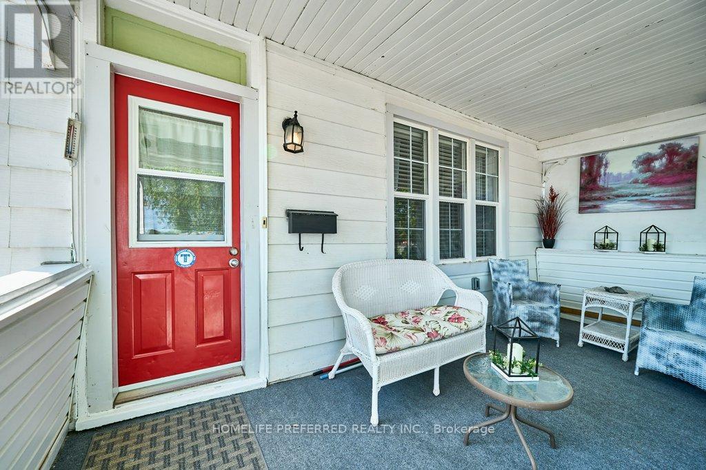 157 Crescent Street, Peterborough Central, Ontario  K9J 2G4 - Photo 16 - X12349610