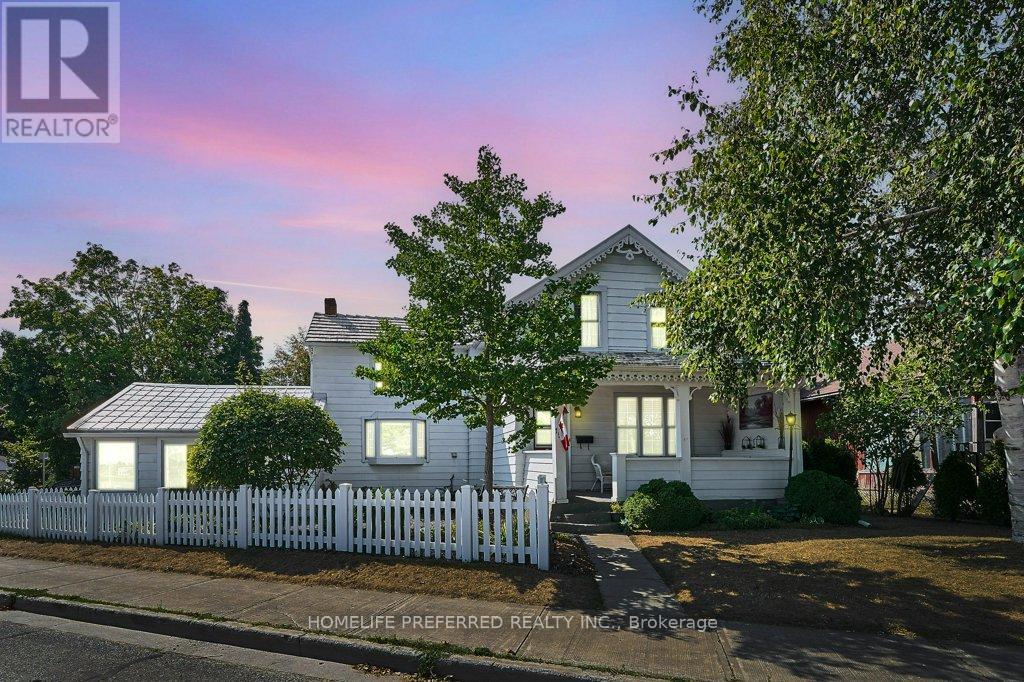 157 Crescent Street, Peterborough Central, Ontario  K9J 2G4 - Photo 45 - X12349610
