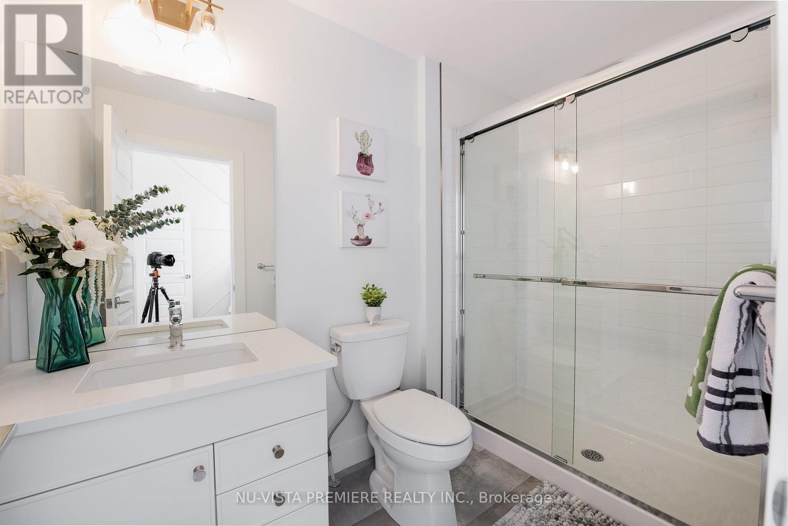 21 Locky Lane, Middlesex Centre, Ontario  N0L 1R0 - Photo 39 - X12349618