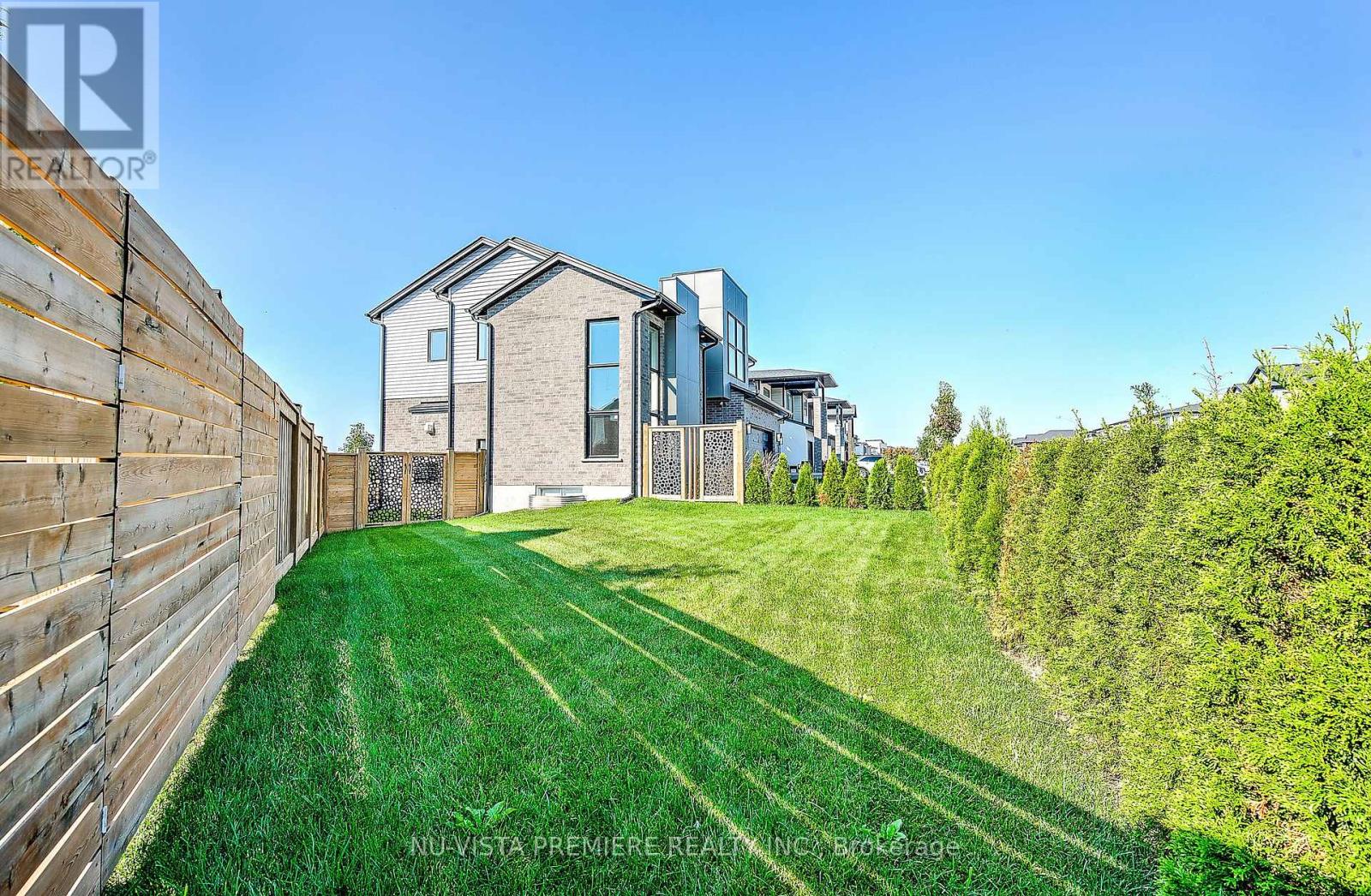 21 Locky Lane, Middlesex Centre, Ontario  N0L 1R0 - Photo 46 - X12349618