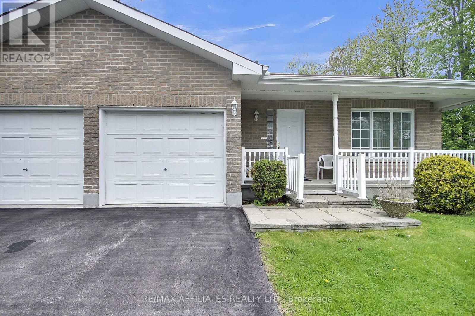 2032 SUN VISTA PRIVATE, Ottawa, Ontario