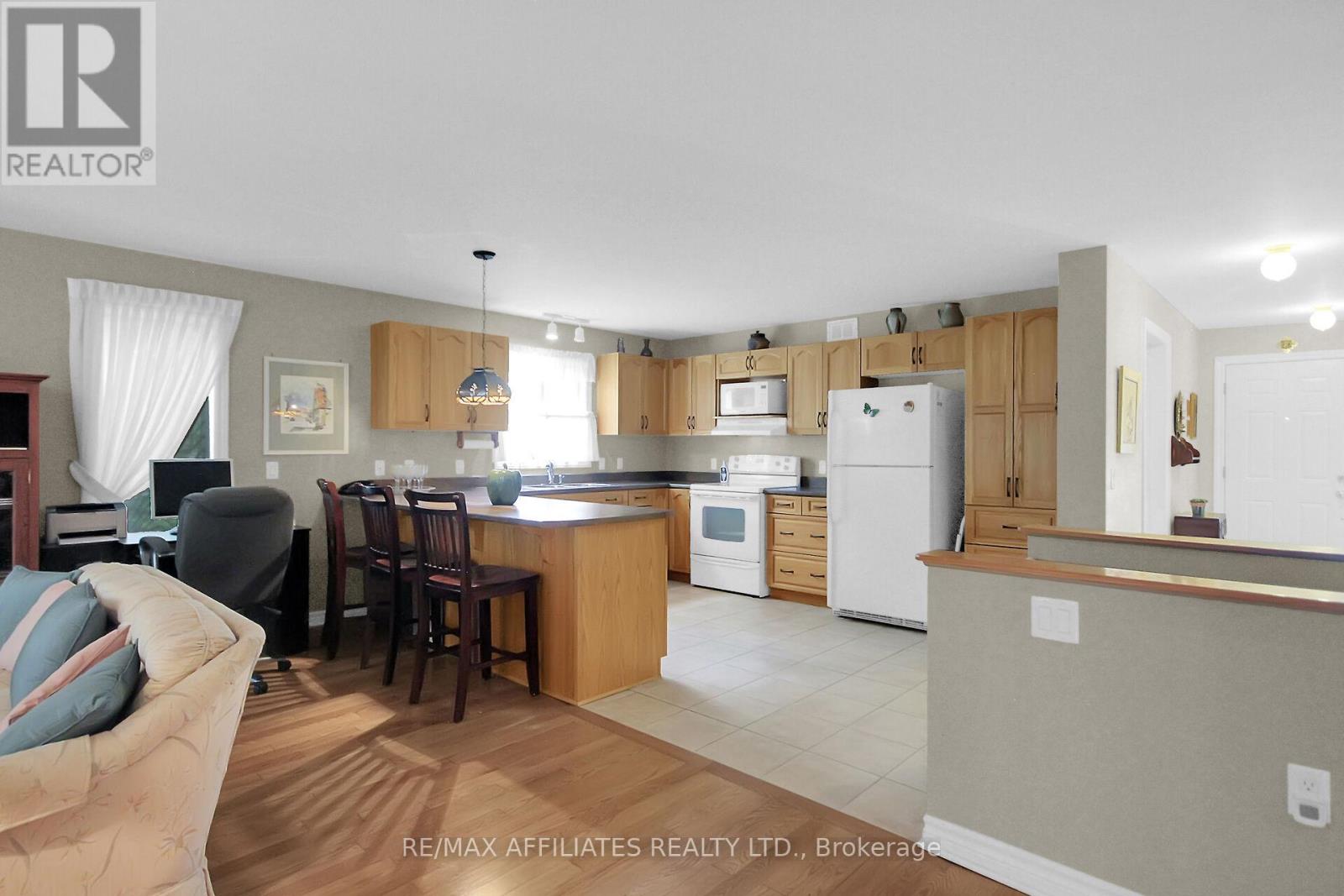 2032 Sun Vista Private, Ottawa, Ontario  K4P 0A7 - Photo 10 - X12349629